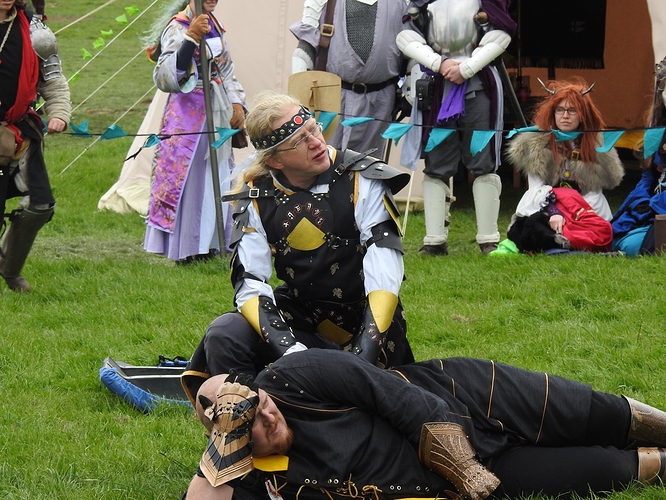 Rhion patching up Lupo